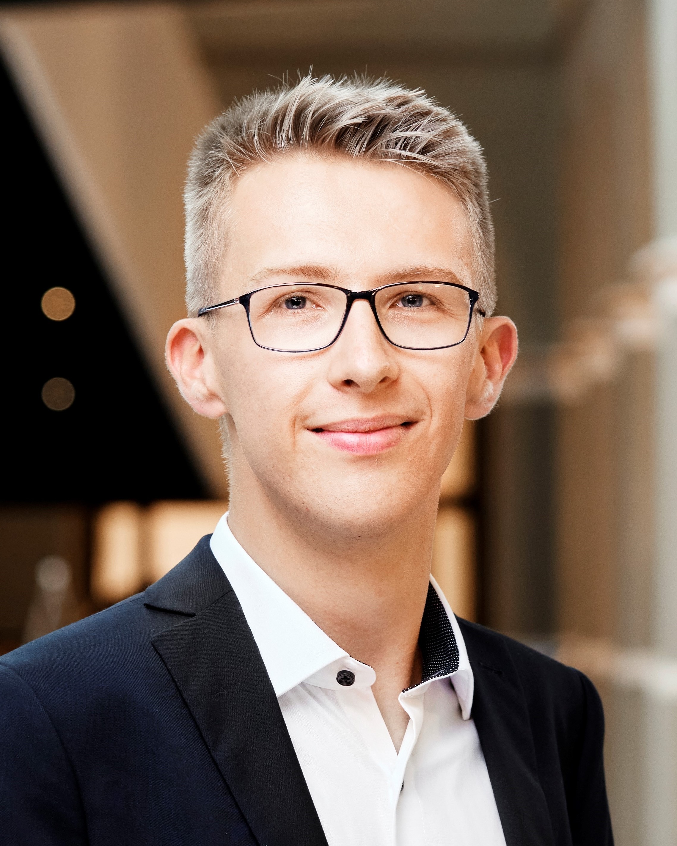 Portrait of Stefan P. Schmid